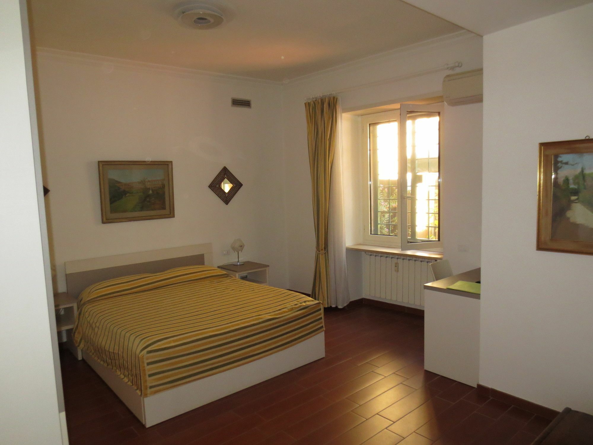 B&B Five Rom Eksteriør billede